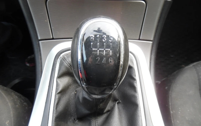 Opel Insignia cena 6900 przebieg: 240000, rok produkcji 2013 z Nowa Sól małe 172